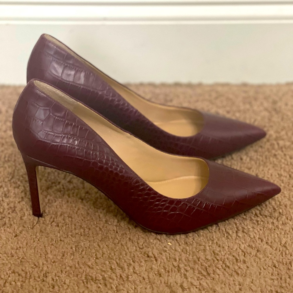 White House Black Market pumps, burgundy croc.